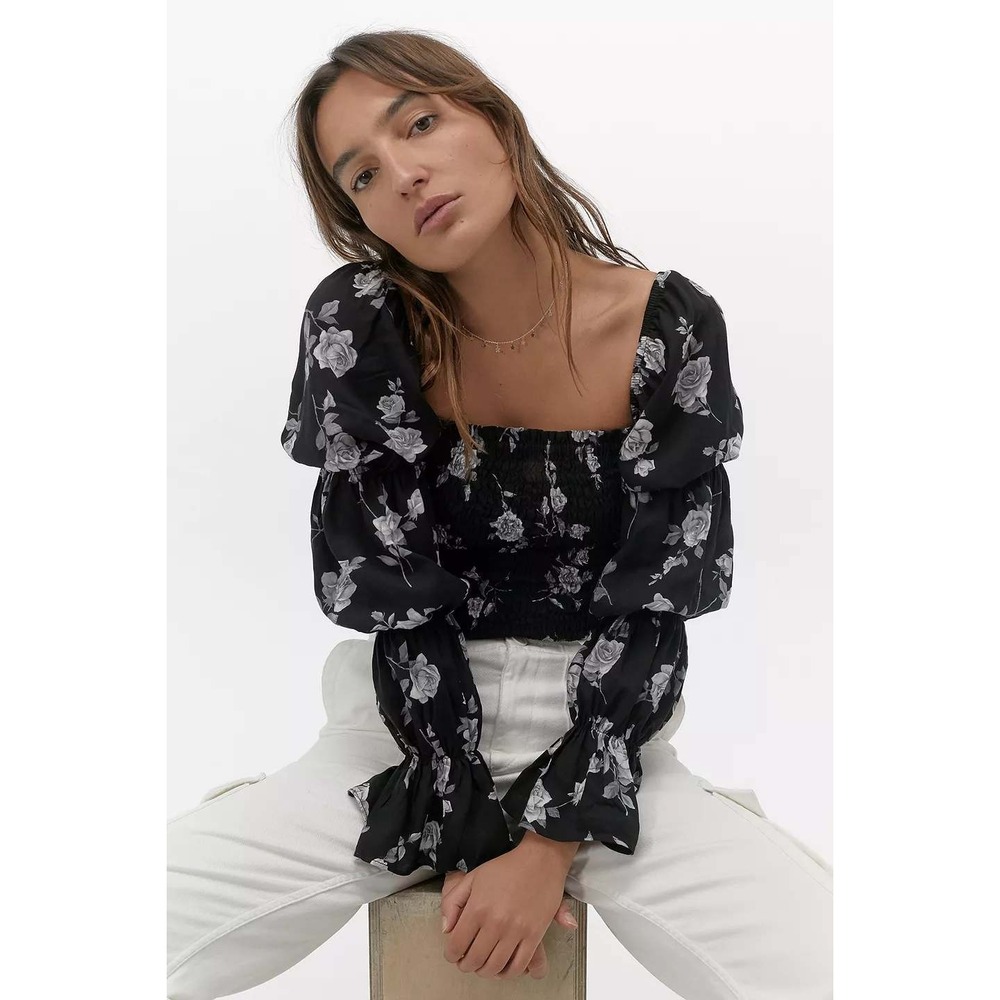 Motel Velina Cropped Top Black White Floral Smocked Puff Sleeve Size S
